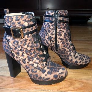 Just Fab Cheetah Print Booties Size 6.5